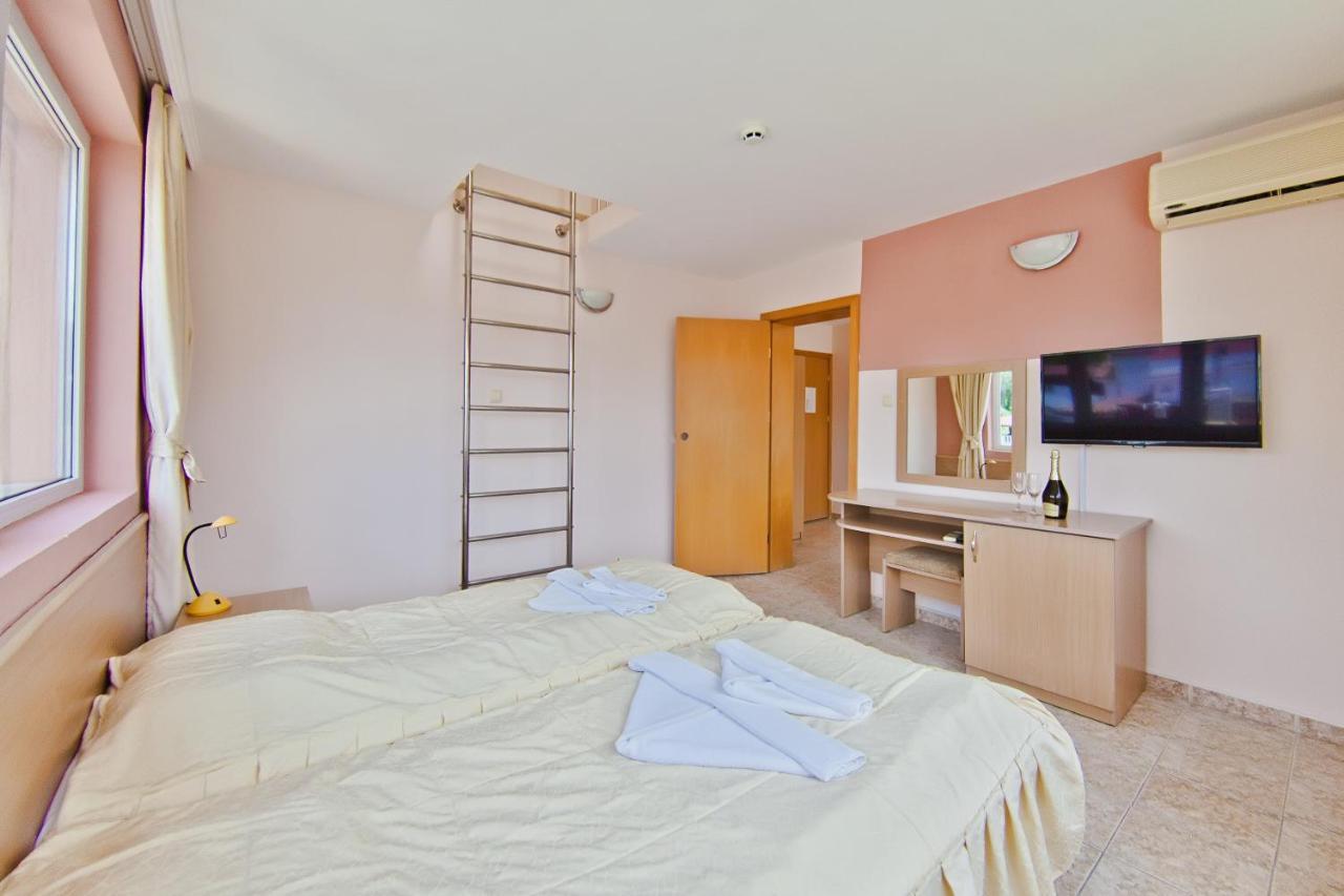 Family Hotel Morska Zvezda Μπαλτσίκ Εξωτερικό φωτογραφία