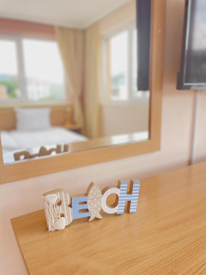 Family Hotel Morska Zvezda Μπαλτσίκ Εξωτερικό φωτογραφία