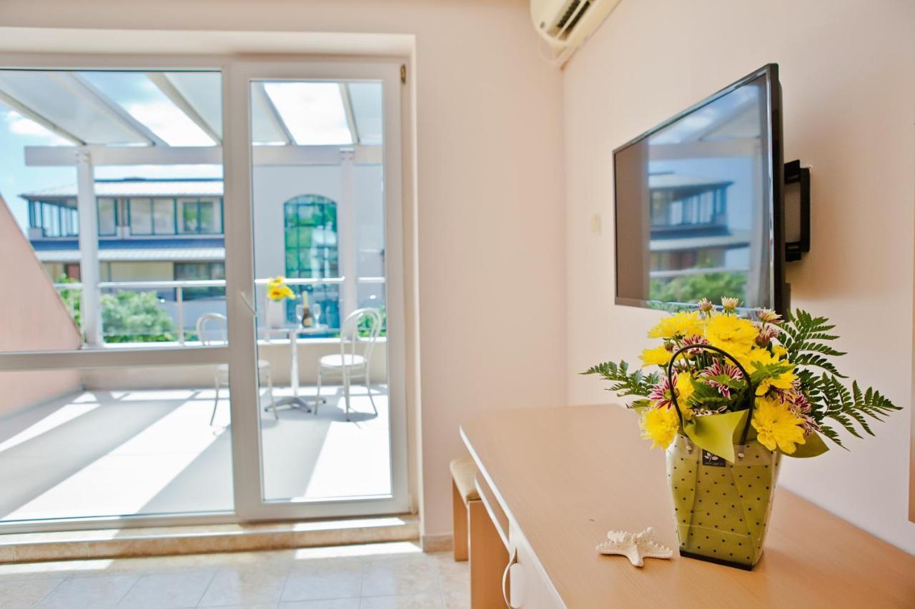Family Hotel Morska Zvezda Μπαλτσίκ Εξωτερικό φωτογραφία